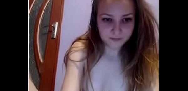 Redhead on webcam dildo and fingers